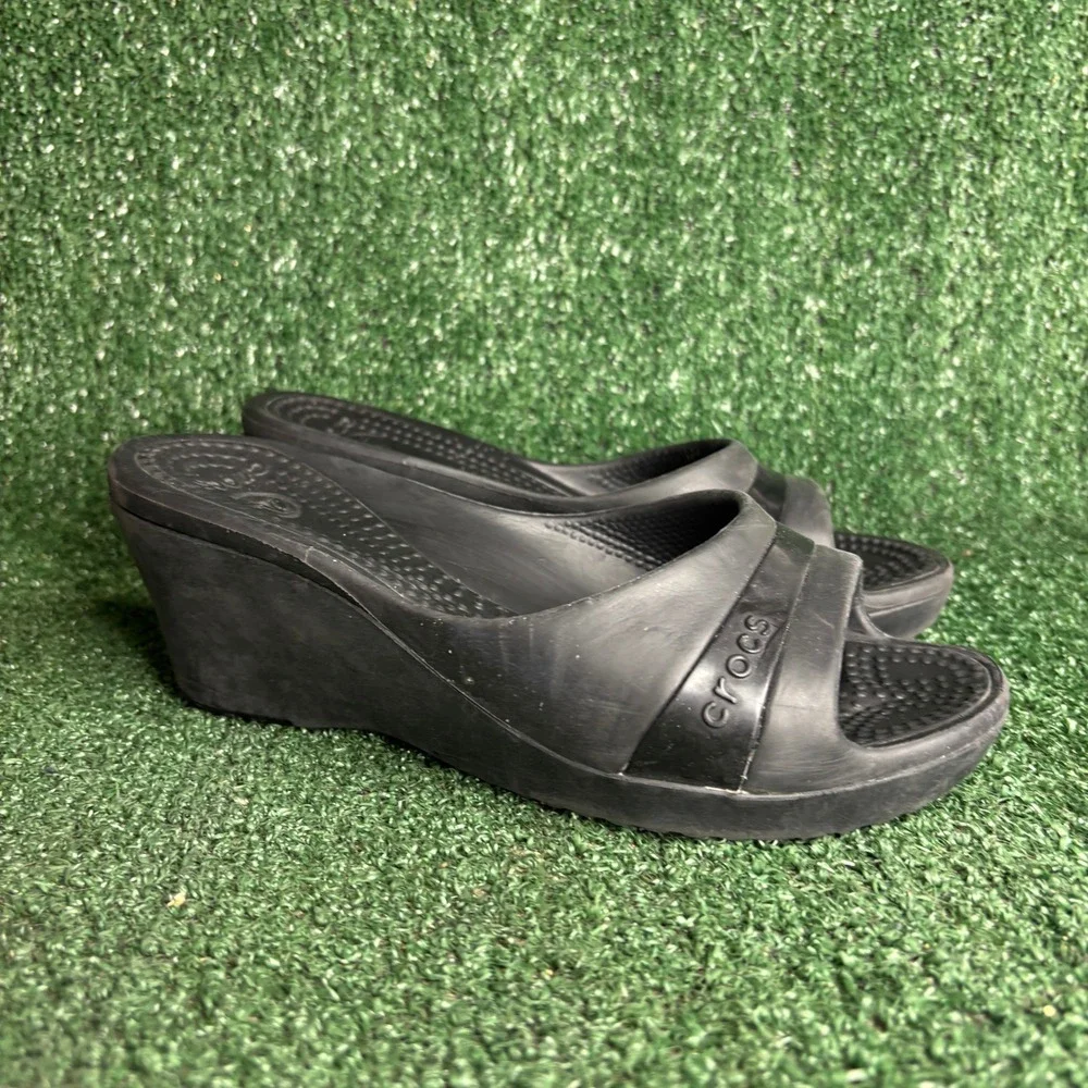 Crocs‎ Wedge Heel Open Toe Slide Comfort Lightweight Sandals Black Womens Size 8